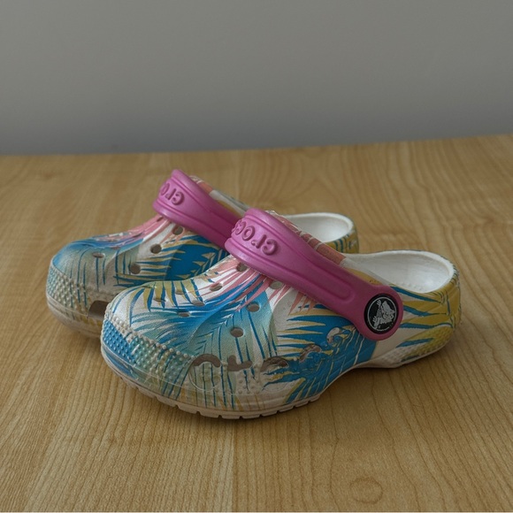 Crocs Tropical Clog with Pink Strap Size C7 Palm Leaf Print - Picture 1 of 5